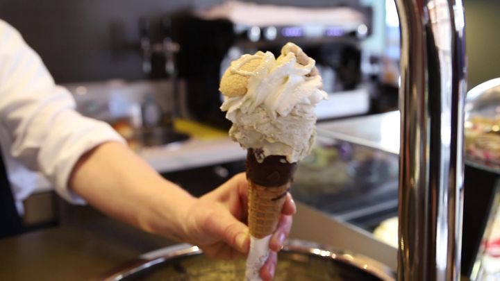 Inizia a fare più freddo ma come si fa a rinunciare ad un gelato così goloso? 🍧