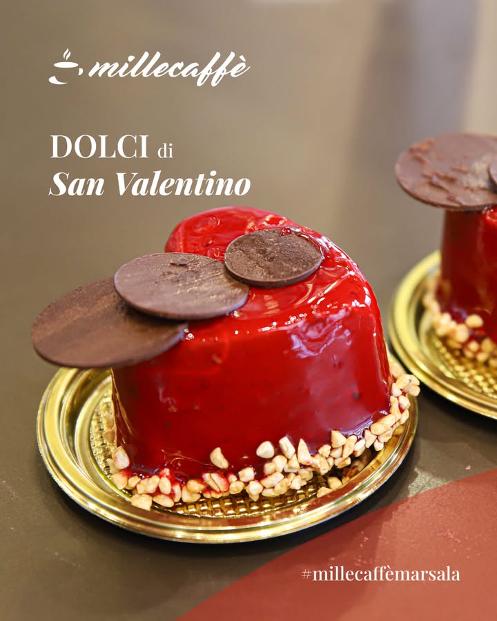 ❤️ Amore a prima vista... e al primo morso! ❤️
Festeggia